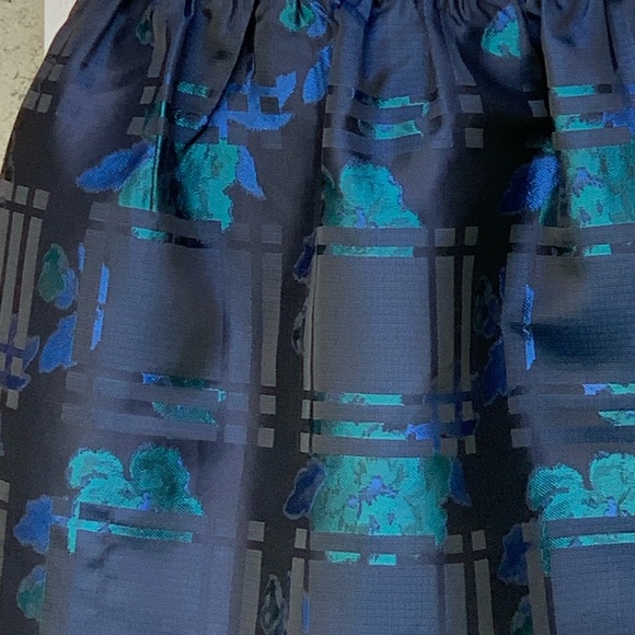 J CREW FACTORY woman’s skirt. Size 8 - Picture 3 of 8